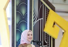 Ketua Dekranasda Provinsi Lampung Ibu Purnama Wulan Sari Mirza Buka Lampung Fashion 2025 yang Diperagakan 46 Finalis Muli Meghanai Lampung