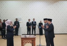 Rektor Unila Lantik dan Ambil Sumpah Jabatan Tiga Pejabat Baru