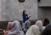 HMJ Ilmu Komunikasi Gelar Comm Seminar BESTIE Bangun Ekspektasi Tapi Insecure Everyday