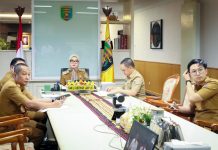 Pemprov Lampung Ikuti Rapat Persiapan Peluncuran Koperasi Desa/Kelurahan Merah Putih Secara Virtual yang Dipimpin Menko Bidang Pangan Zulkifli Hasan
