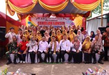 BUPATI LAMPUNG UTARA RESMIKAN SEKOLAH LANSIA MAWAR DI DESA CANDIMAS, KOTABUMI