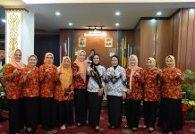 Ibunda Guru Provinsi Lampung Kukuhkan Hj. Elviana sebagai Penggerak Pendidikan di Mesuji