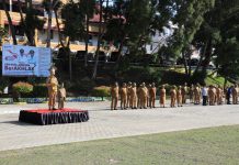 Pj Gubernur Papua Agus Fatoni Pimpin Apel Gabungan di Lingkungan Pemkot Jayapura