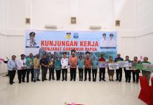 Pj Gubernur Agus Fatoni Launching Penyaluran Cadangan Beras Bantuan Pangan di Kabupaten Sarmi