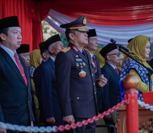 Upacara Penurunan Bendera HUT ke-80 Kemerdekaan RI di Provinsi Lampung Berlangsung Khidmat