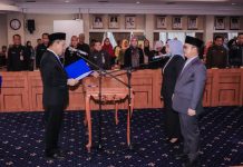 Sekdaprov Lampung Lantik Dua Pejabat Eselon II, Dorong Pembangunan Desa dan Perlindungan Perempuan-Anak