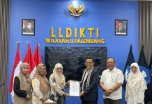 UML Terima SK Tiga Prodi Baru dan Penyatuan Akademi Kebidanan Heppy Zal Palembang