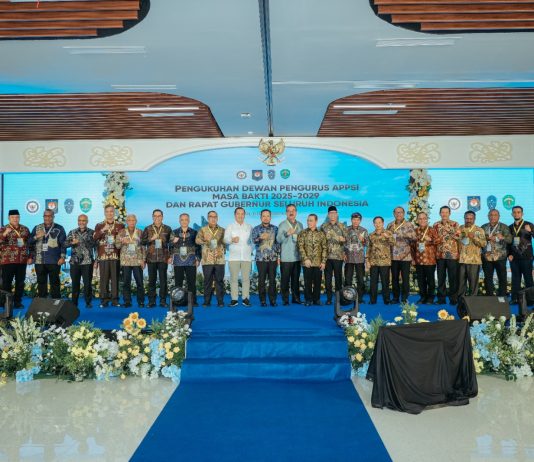 Pengurus Asosiasi Pemerintah Provinsi Seluruh Indonesia 2025–2029 Resmi Terbentuk, Gubernur Rahmat Mirzani Djausal Didapuk Pimpin Bidang Ekonomi dan Kesra