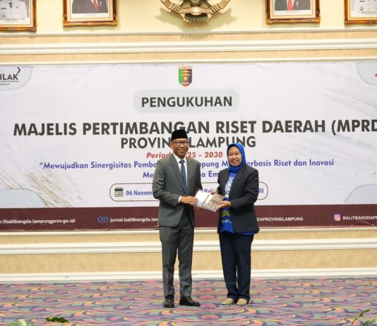 Rektor Dikukuhkan sebagai Ketua MPRD Lampung 2025–2030