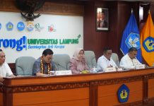 Unila Selenggarakan Acara Bedah Buku Indonesia Naik Kelas