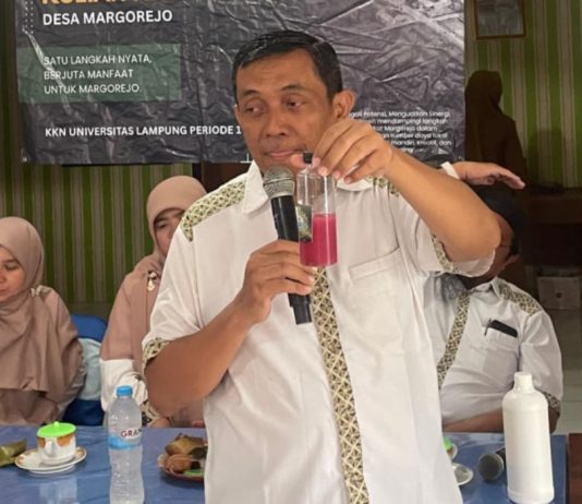 Mahasiswa KKN Kembangkan Teknologi Aqua Plus Dorong Pertanian Ramah Lingkungan
