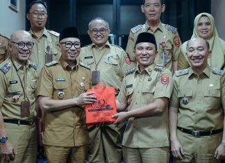 Gubernur Rahmat Mirzani Djausal Sambut Baik Pemaparan Pembangunan Kabupaten Lampung Barat yang Disampaikan Bupati Parosil Mabsus Terkait Infrastruktur Jalan, Sekolah Rakyat dan Hilirisasi Kopi