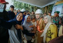 Warga Transmigran di Tulang Bawang Ucapkan Syukur atas Perbaikan Ruas Jalan Gedong Aji–Umbul Mesir: Terima Kasih Pak Gubernur Mirza dan Ibu Wagub Jihan Nurlela