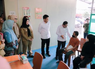 Wagub Jihan Nurlela Dampingi Wamenkes Benjamin Paulus Octavianus dan Wamendagri Akhmad Wiyagus Tinjau Fasilitas Pelayanan Kesehatan, Perkuat Sinergi Penanganan Penyakit Menular di Lampung