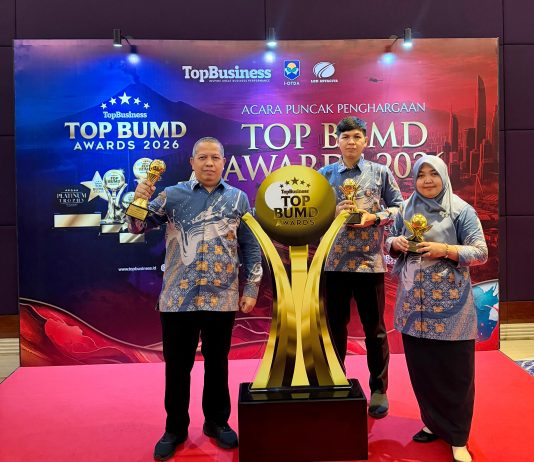 Bank Syariah Kotabumi Jadi BUMD Terbaik di Lampung, Bupati Lampung Utara Raih Penghargaan TOP Pembina