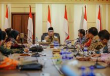 Gubernur Rahmat Mirzani Djausal Pimpin Rapat Pembahasan Arah Kebijakan Pendidikan di Provinsi Lampung, Minta Dewan Pendidikan Susun Grand Design Pendidikan Jangka Panjang yang Terarah, Terukur, dan Tepat Sasaran