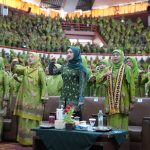 Wagub Jihan Nurlela Bersama Ketua Umum Dewan Pembina Pimpinan Pusat Muslimat Nahdlatul Ulama Khofifah Indar Parawansa Hadiri Harlah Muslimat NU ke-80, Perkuat Peran Perempuan dalam Pemberdayaan Ekonomi