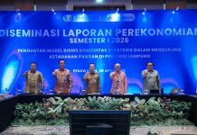 Sekdaprov Marindo Kurniawan Paparkan Penguatan Transformasi Ekonomi Daerah melalui Hilirisasi Komoditas dalam Acara Diseminasi Laporan Perekonomian Provinsi Semester I 2026 yang Diselenggarakan Bank Indonesia