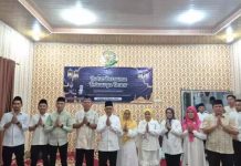 Kejari Way Kanan Mengadakan Bakti Sosial dengan Berbagi Takjil
