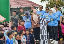 Bupati Way Kanan Buka Acara Jalan Sehat, Peringati HUT Way Kanan ke – 27 thn