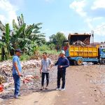 DLH Lampung Utara Respon Cepat Keluhan Warga, Kerahkan Alat Berat Bersihkan Tumpukan Sampah di Kotabumi Ilir