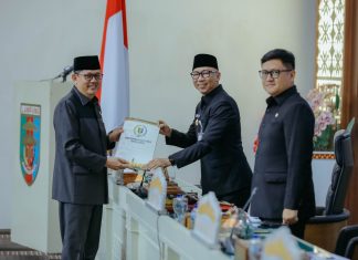 Gubernur Lampung Rahmat Mirzani Djausal Apresiasi Pansus DPRD atas Pendalaman Substansi LKPJ Tahun Anggaran 2025 dalam Rapat Paripurna DPRD Lampung