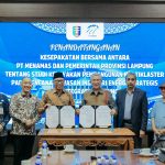 Gubernur Rahmat Mirzani Djausal dan Direktur Utama PT Menamas Bakti S. Luddin Tandatangani Kesepakatan Bersama Studi Kelayakan Kawasan Industri Energi Katibung