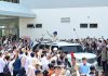 Meriah dan Penuh Kehangatan, Warga Pesisir Barat Sambut Kedatangan Presiden Prabowo