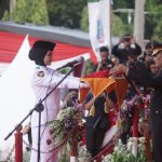 Upacara Penurunan Bendera HUT ke-81 Kemerdekaan RI di Provinsi Lampung Berlangsung Khidmat