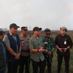 Gubernur Mirza Pastikan Penanganan Kebakaran di Braja Harjosari Terkendali, Tim Gabungan Cegah Api Masuk TN Way Kambas