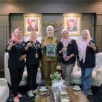 Wagub Jihan Berbagi Kiprah Kepemimpinan dan Pemberdayaan Perempuan Kepada Majalah Srikandi